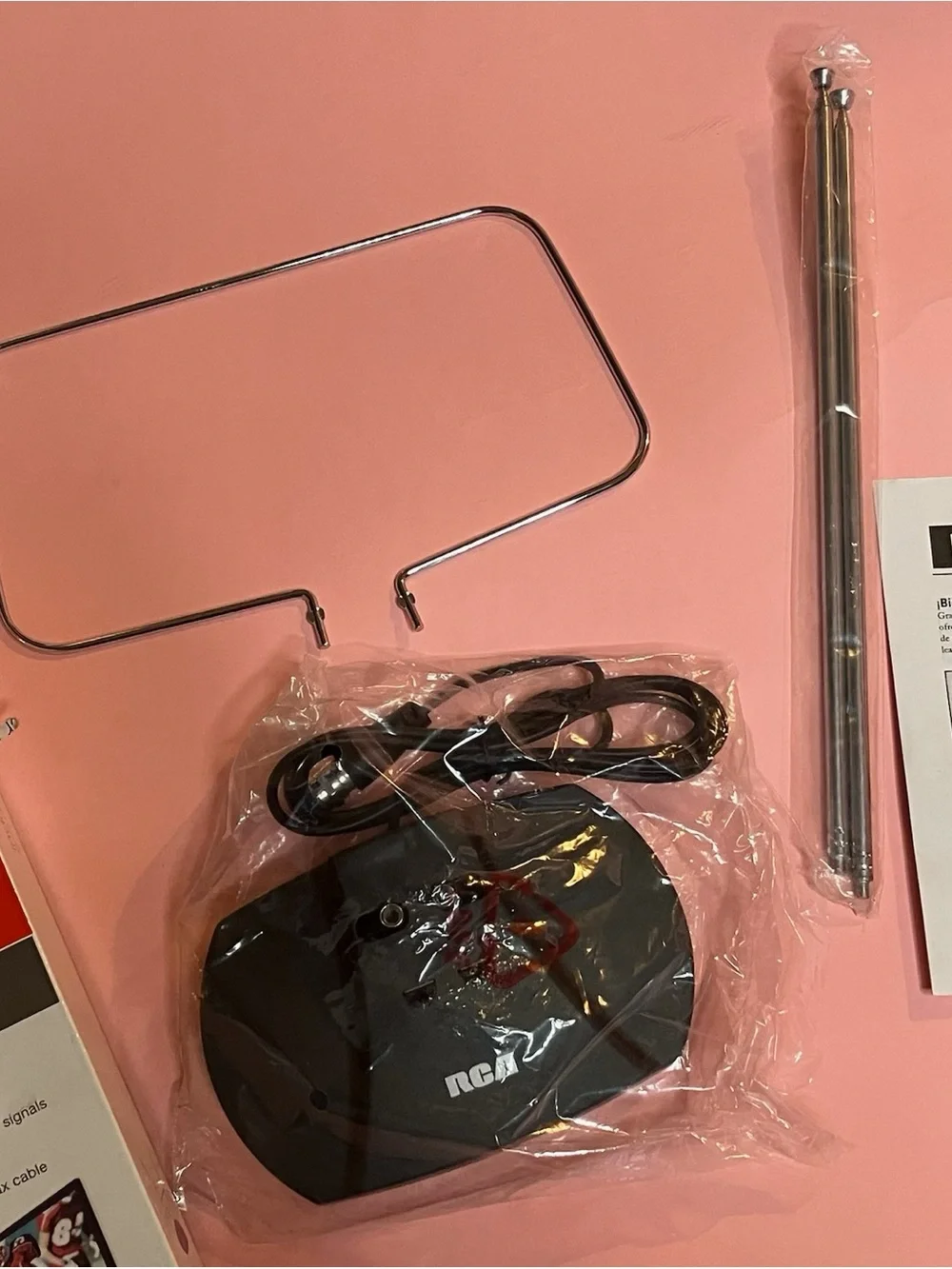 RCA ANT112R Indoor HDTV TV Antenna Rabbit Ears VHF UHF FM - Picture 3 of 10